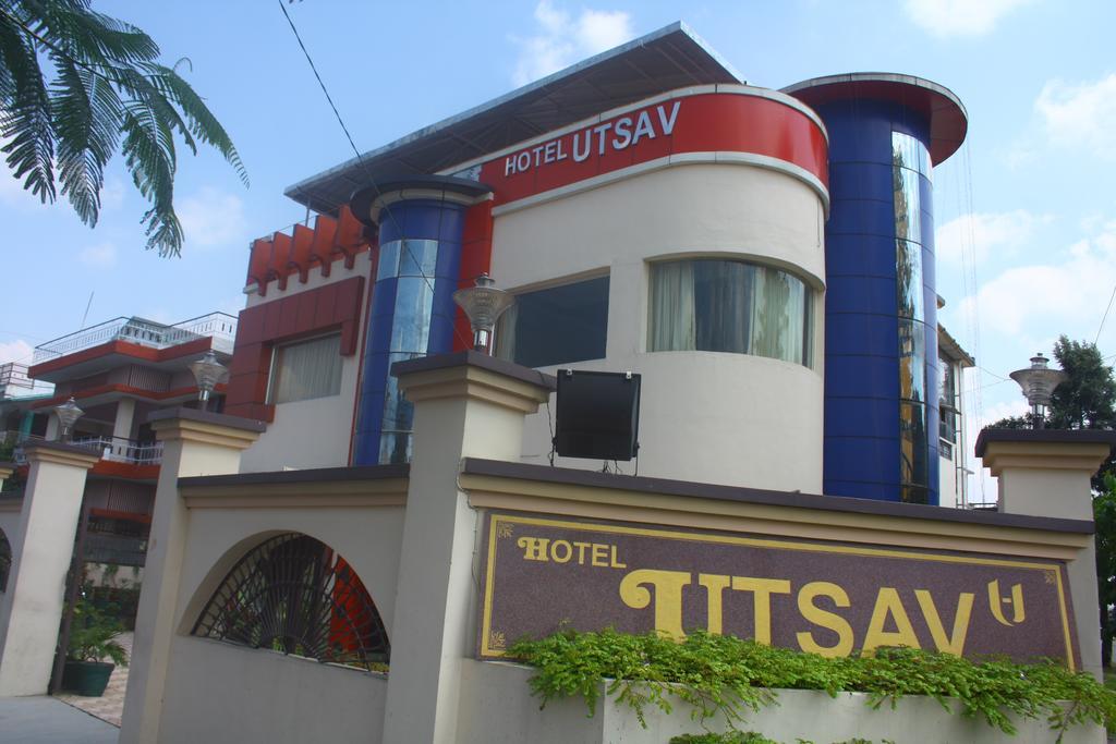 Hotel Utsav Dehradun Esterno foto